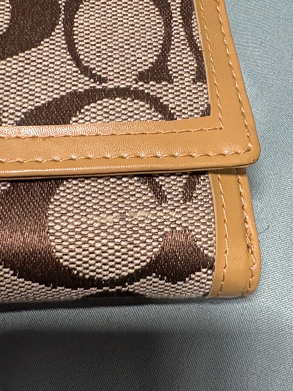 Coach Soho Signature Canvas Buckle Trifold Wallet | Khaki & Tan Leather - Picture 6 of 9